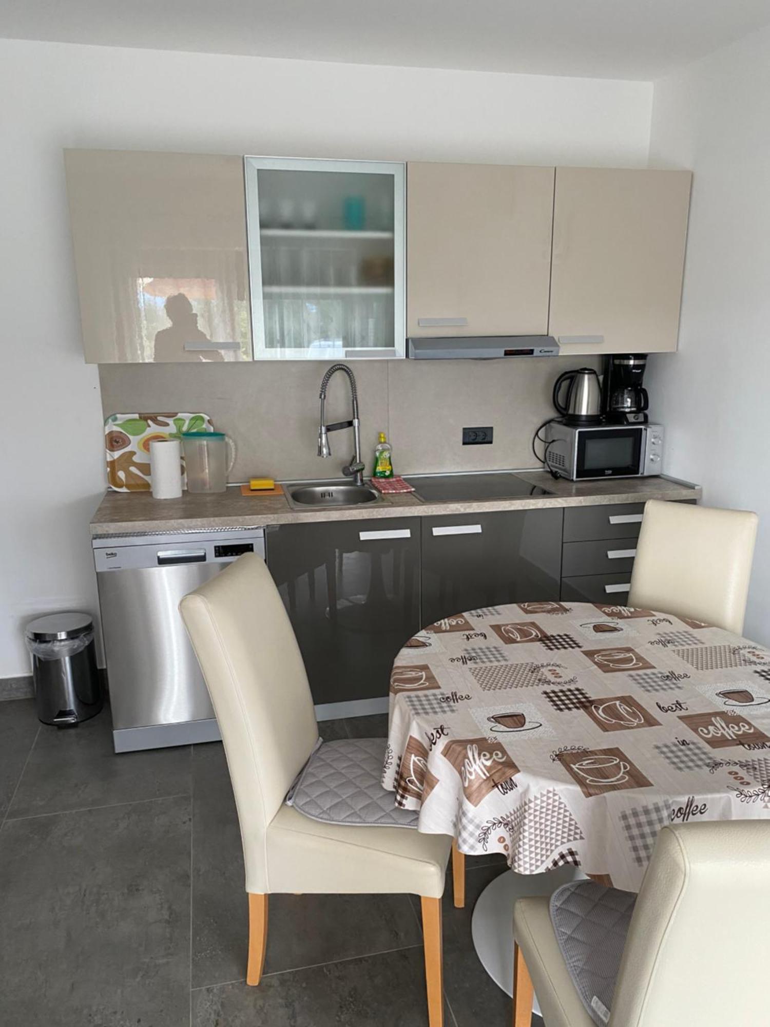 Apartman Lidija Linardići Exterior foto